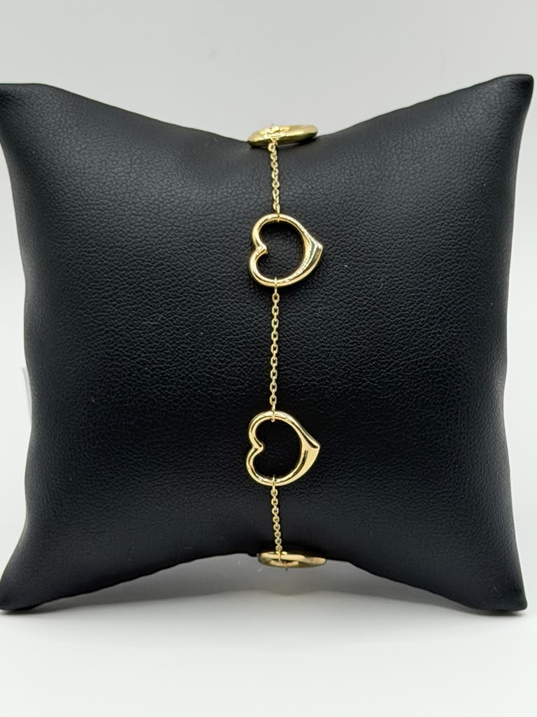 BRAZALETE CON CORAZONES