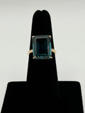 ANILLO SOLIDO CON PIEDRA