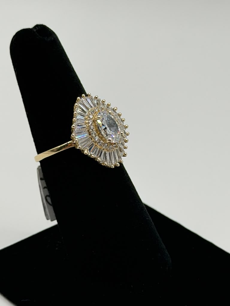 HERMOSO ANILLO SOLIDO