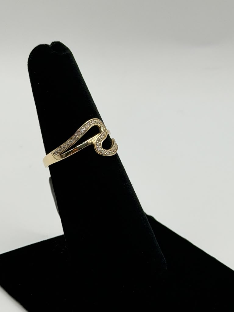 HERMOSO ANILLO