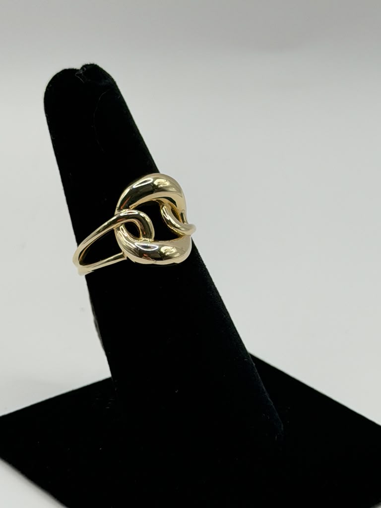 HERMOSO ANILLO