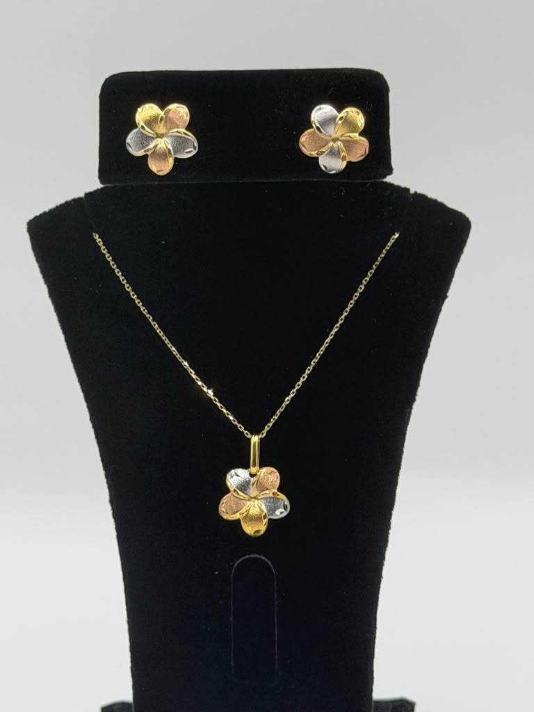 SET DE FLOR TRES COLORES DE ORO