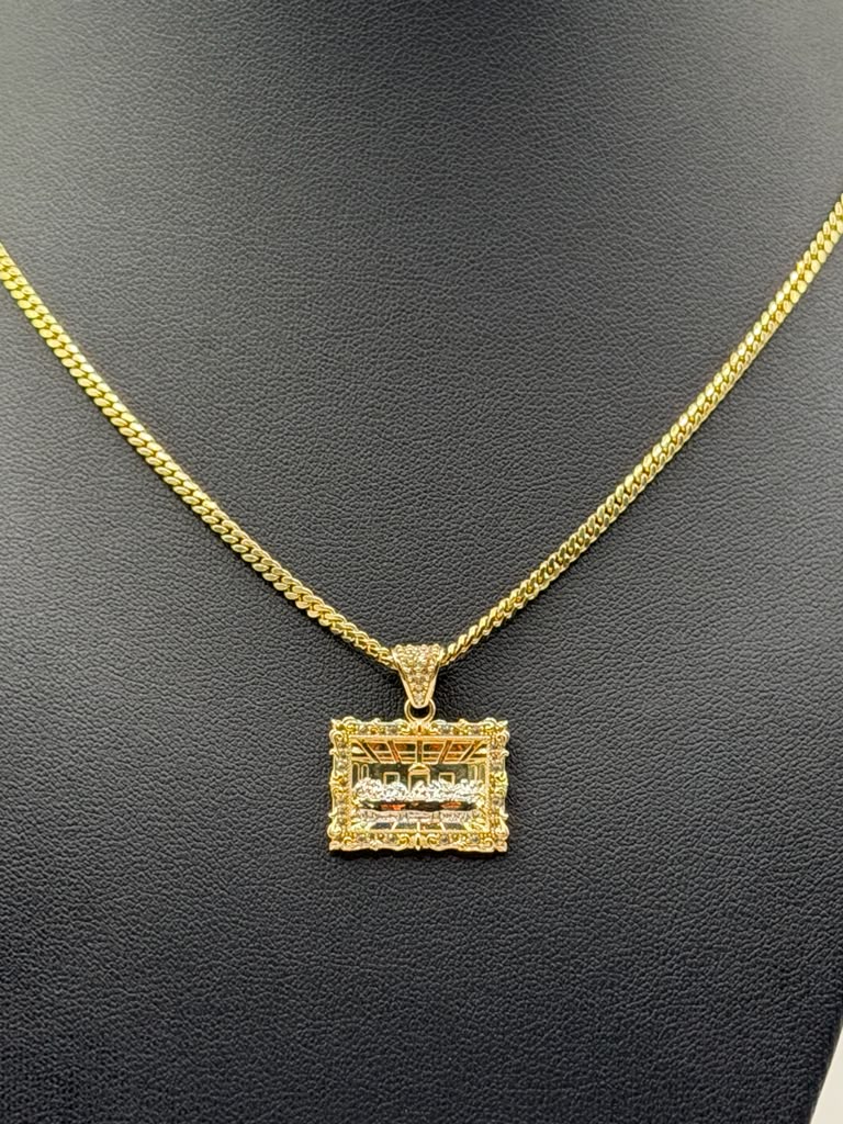 CADENA CUBAN LINK SOLIDA Y DIJE ULTIMA SENA