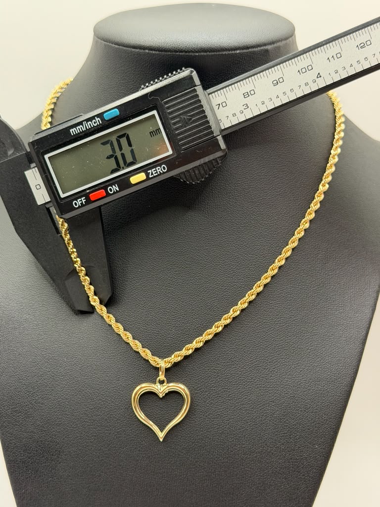 CADENA TORZAL Y DIJE DE CORAZON
