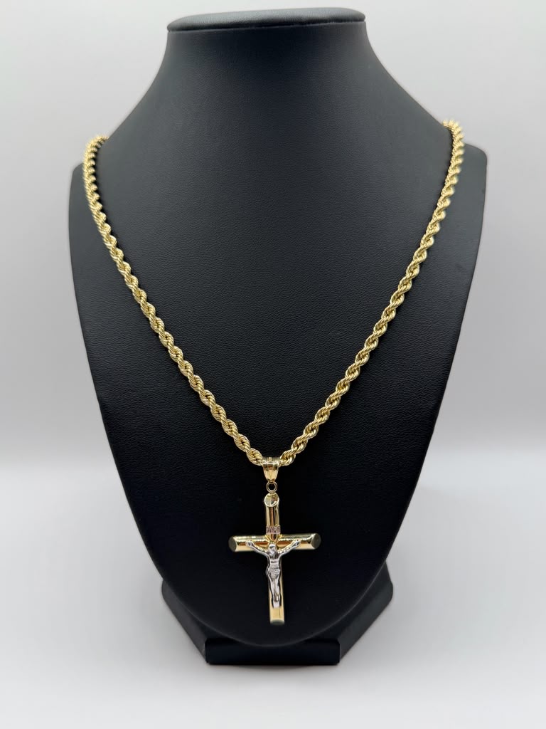 CADENA TORZAL Y DIJE DE CRUCIFIJO