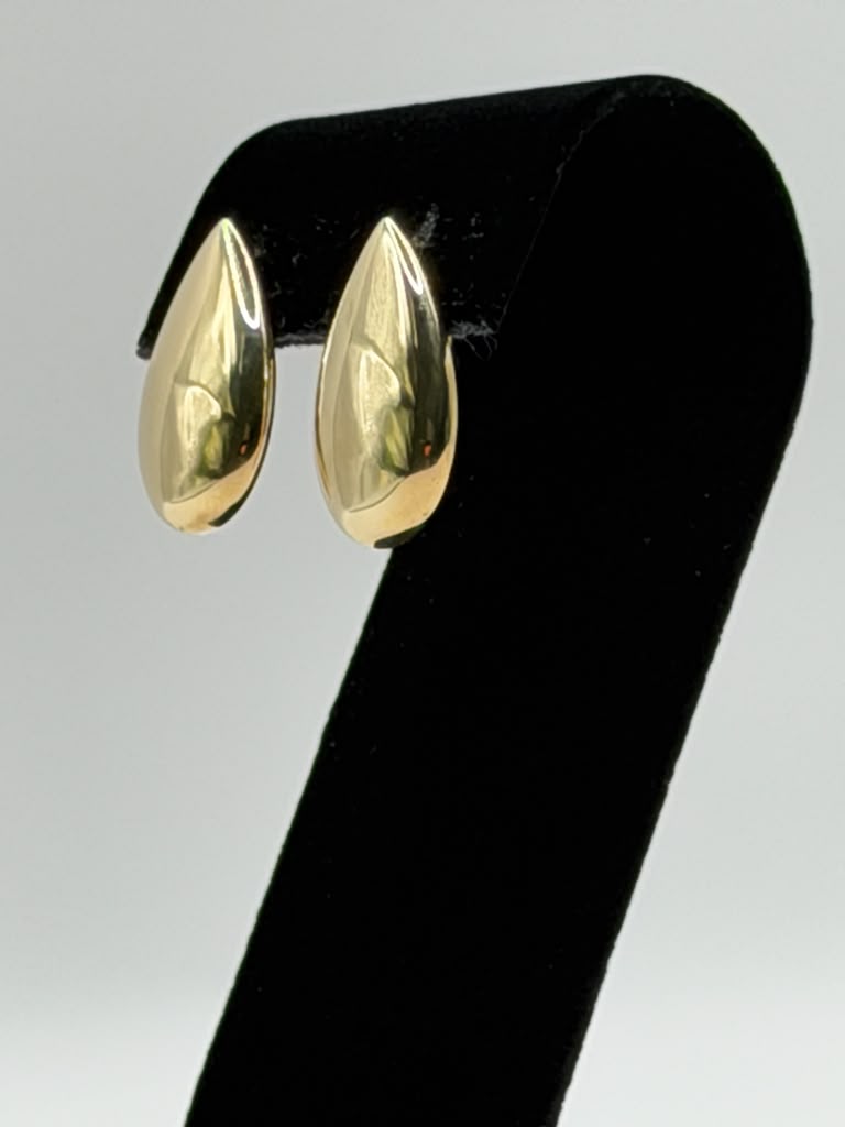 HERMOSOS ARETES DE GOTA