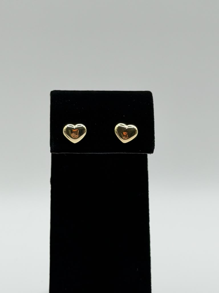 PEQUEÑOS ARETES DE CORAZON INFLADO