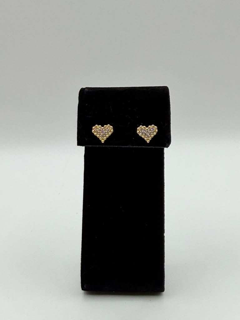 ARETICOS CORAZON CON ZIRCONIAS EN ORO 10K