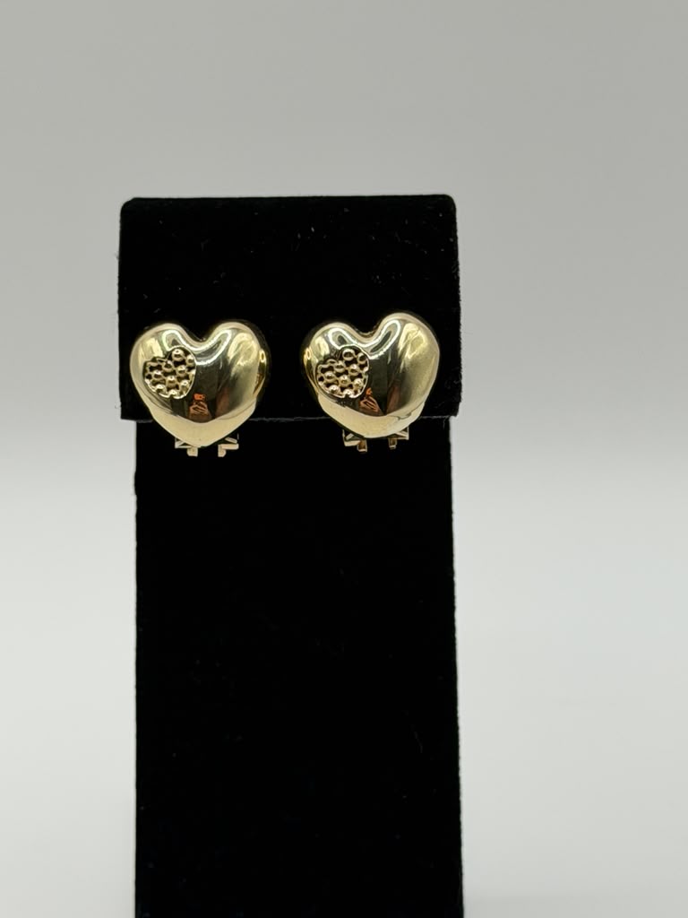 BELLOS ARETES DE CORAZON