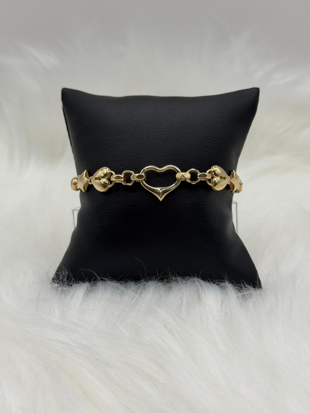 BRAZALETE EN ORO 10K CON CORAZON ESQUELETICO