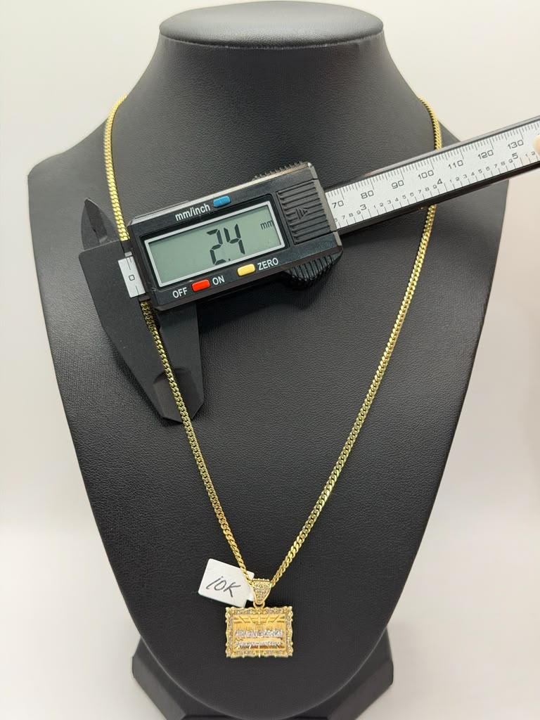 CADENA CUBAN LINK SOLIDA Y DIJE ULTIMA SENA