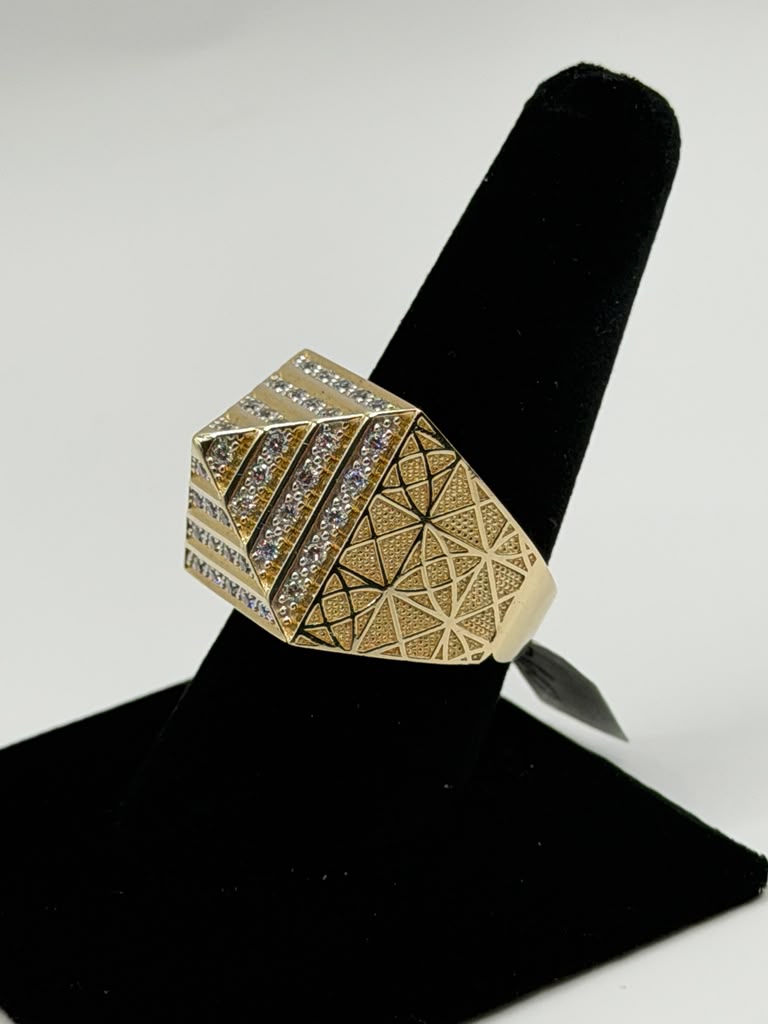 ANILLO PIRAMIDE